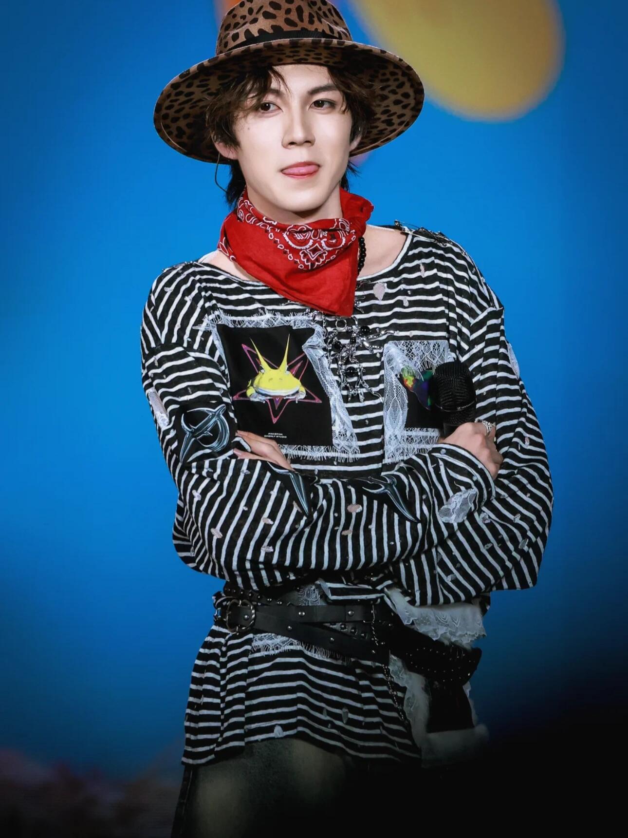 PINKSPINK X ZHAO YIBO